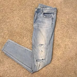 American Eagle Distressed Hi Rise Jegging